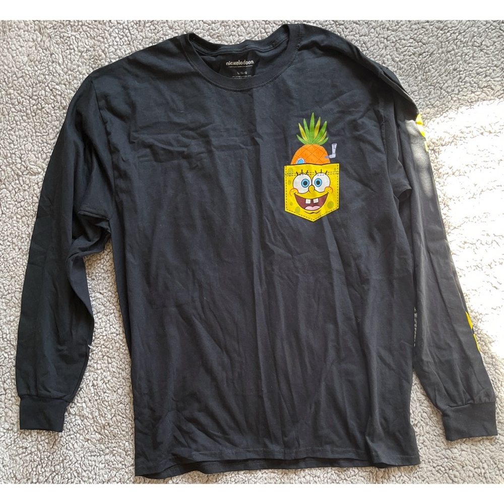 Nickelodeon NWOT Large SpongeBob SquarePants Black & Yellow Long Sleeve Shirt.